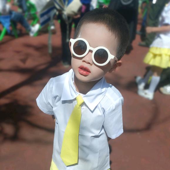 《相爱一别千万里》歌曲原创