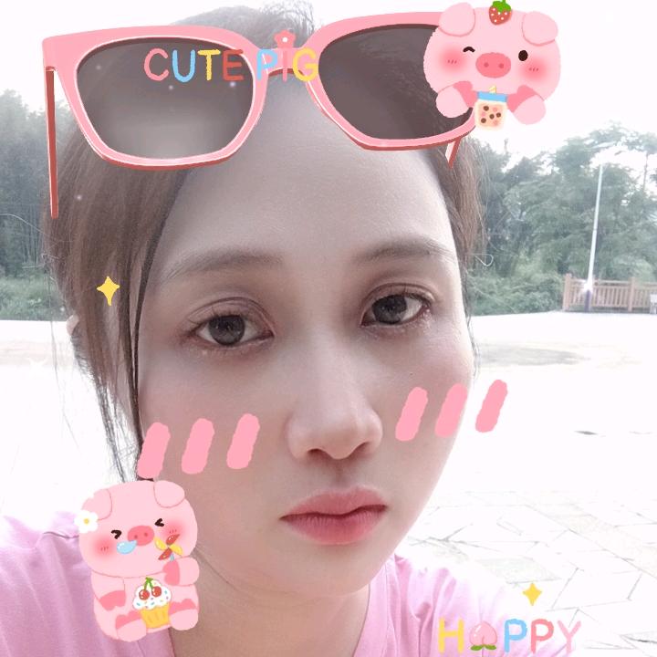 莫容