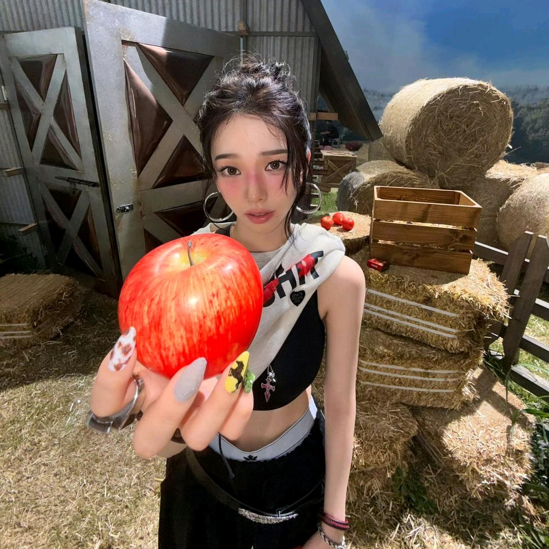 ✘