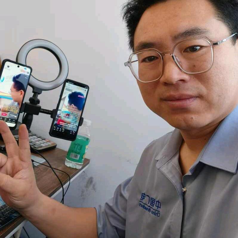 巾瑶文艺