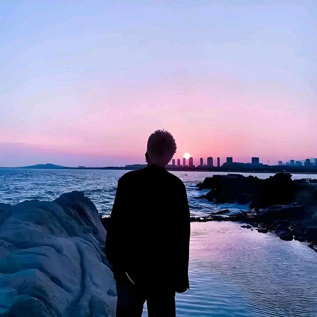 丑小明