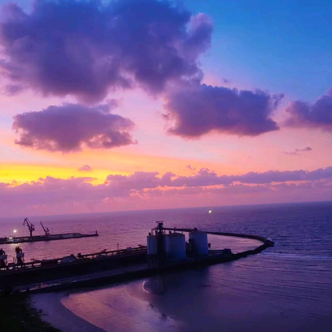 博鳌海上跳伞_cc