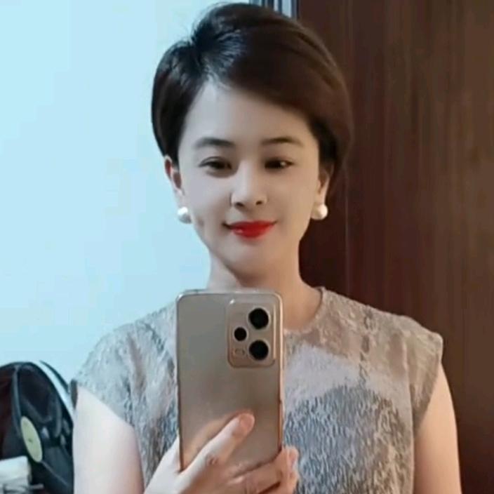 ～女人为谁妆，