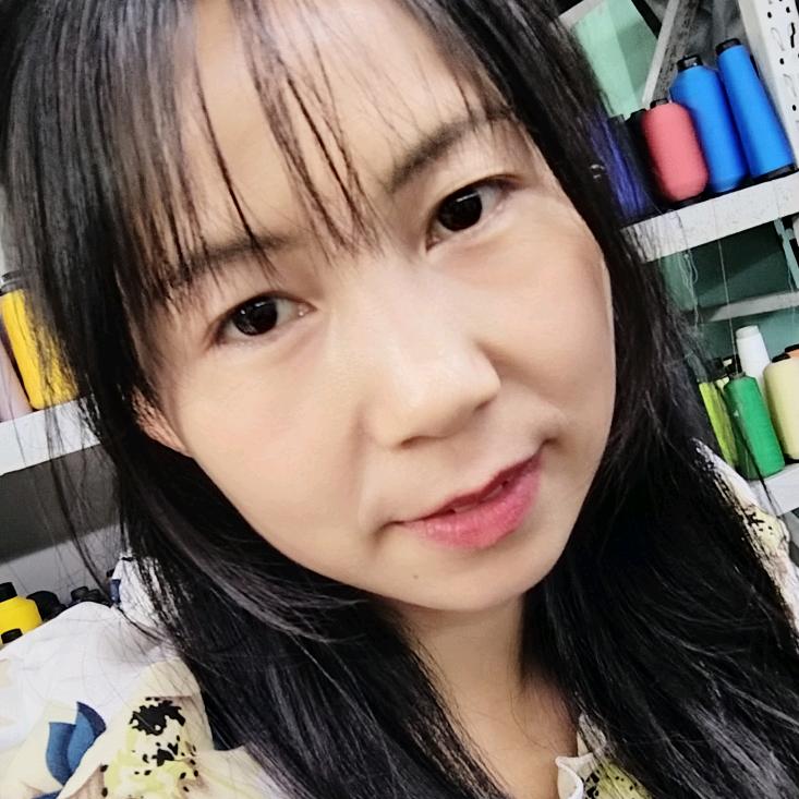 摆地摊阿妹日常生活