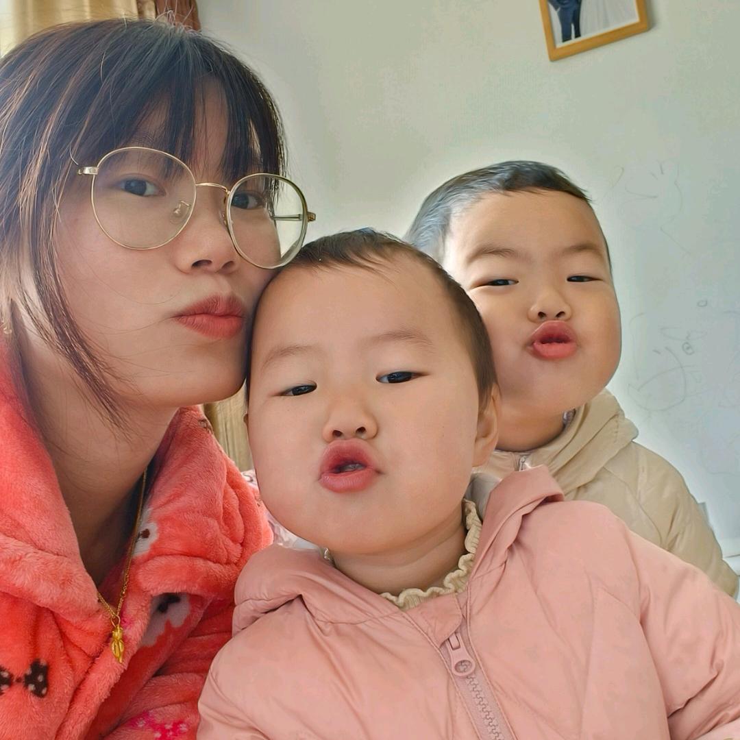 是婉婉妈吖