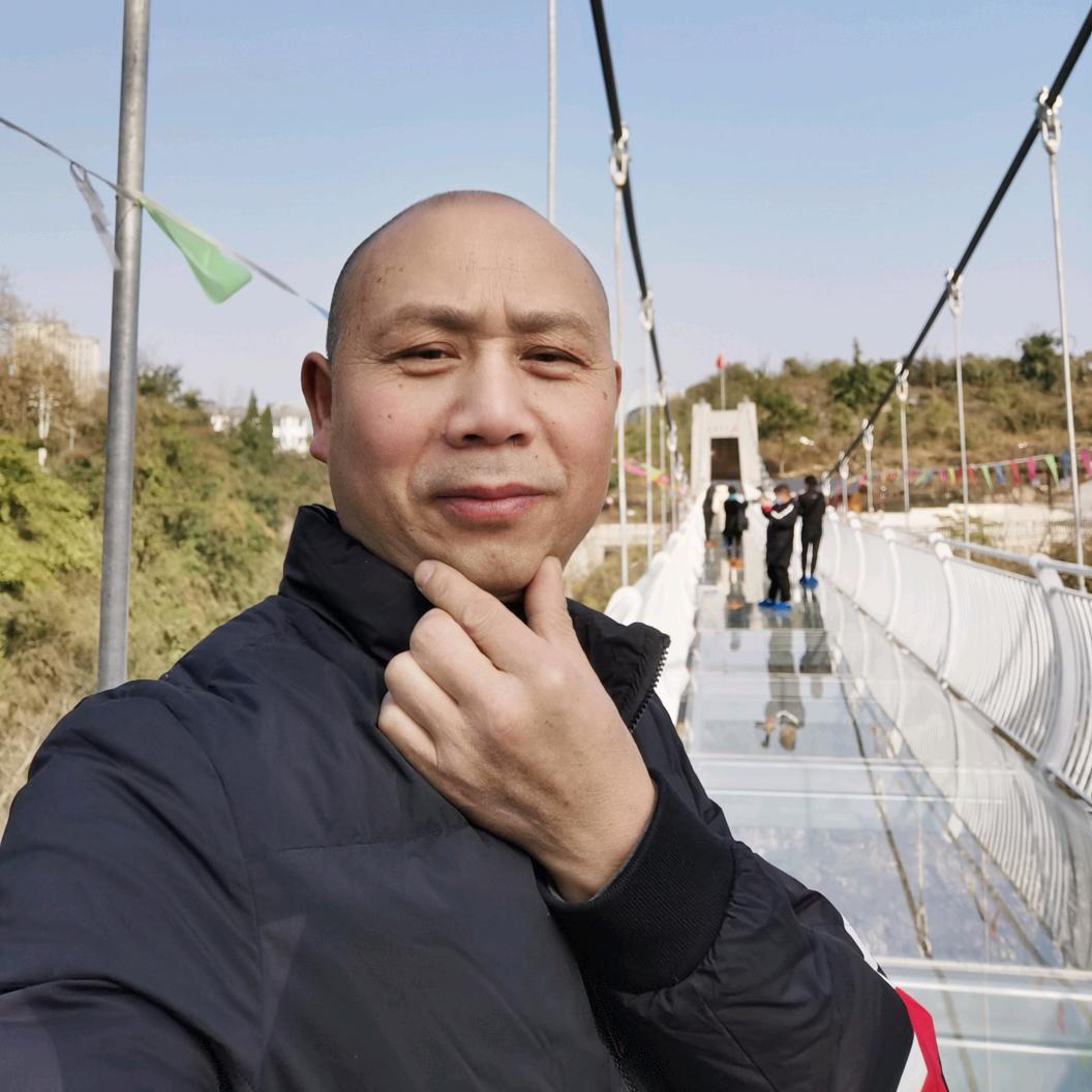阿龙，哥哥