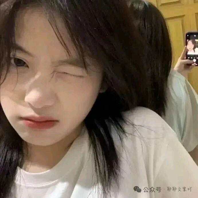 超雄少奶半夜扣我脚皮喂给闺蜜