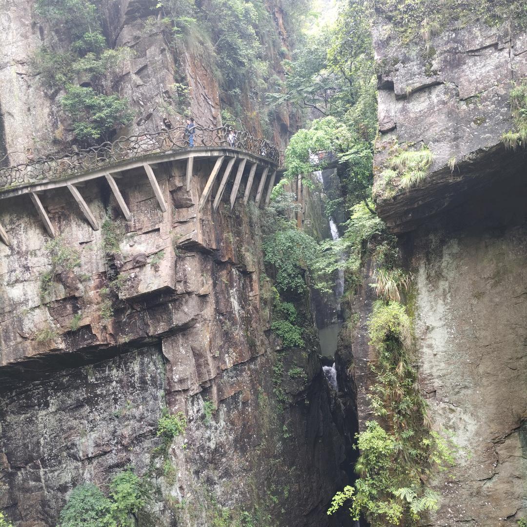 糖果的甜度总是能让人感到快乐像是品尝到甜