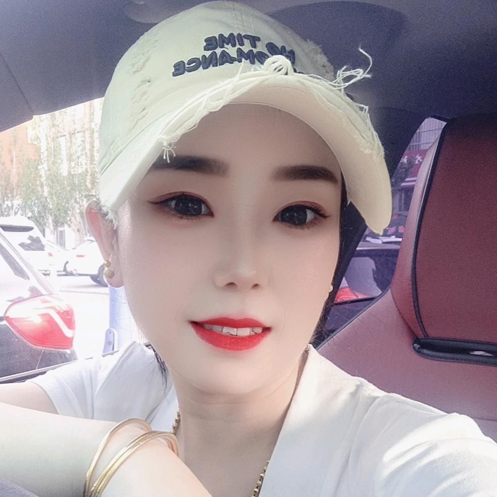 单眼皮女生