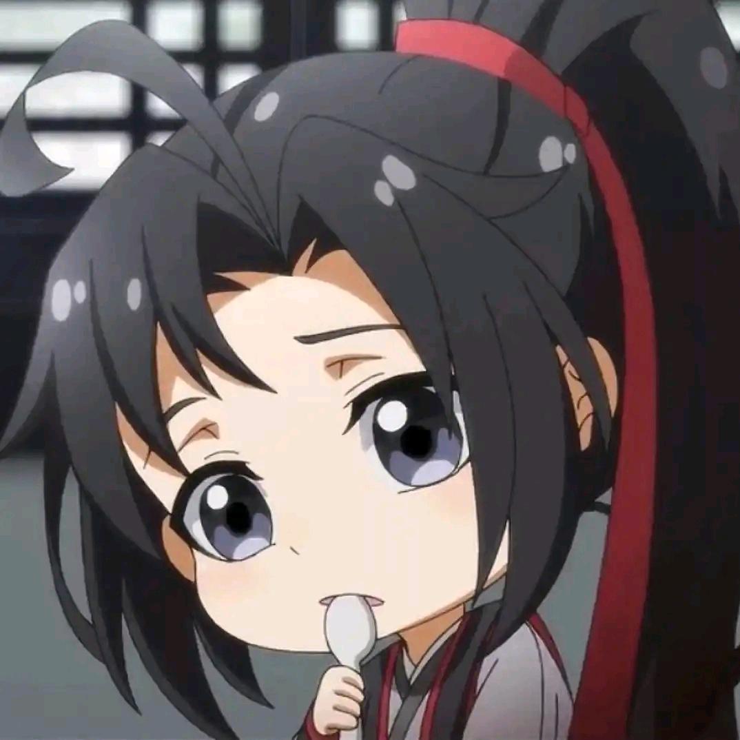 集画家的小蓝正在拆卡