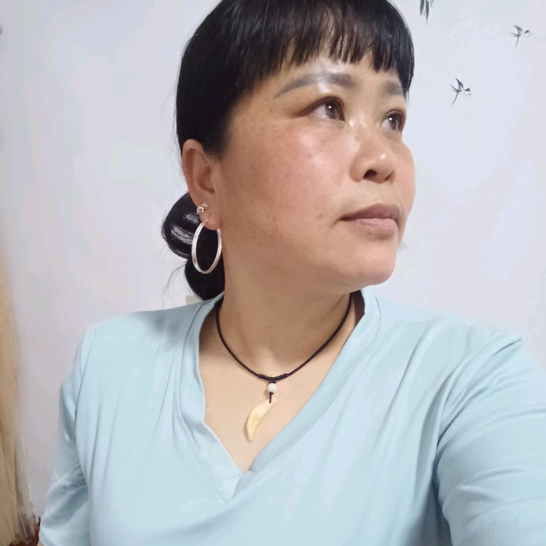 坚强独立的单亲女人（勿连赞）