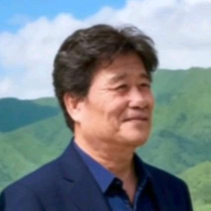 东方哓月