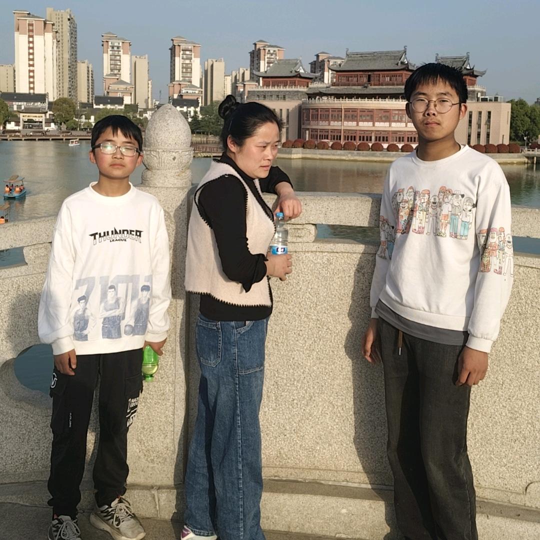 黄湾贺记酸菜鱼