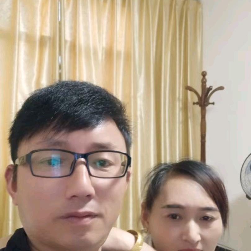 货车人老玩童，喜欢钓野生鱼，免费送百家鱼