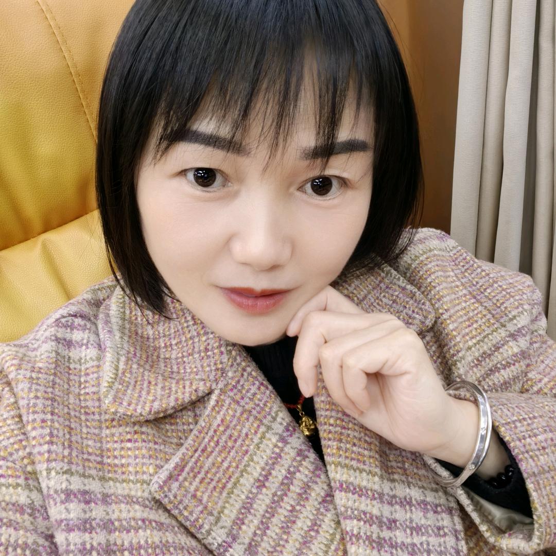 爱笑傻妮