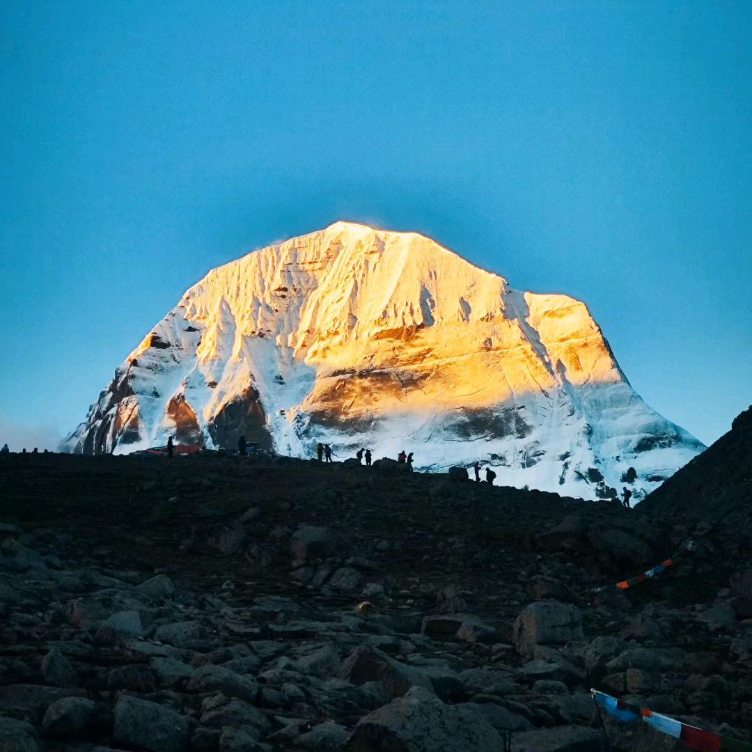╭☞ 阿旺 ✌︎🌴