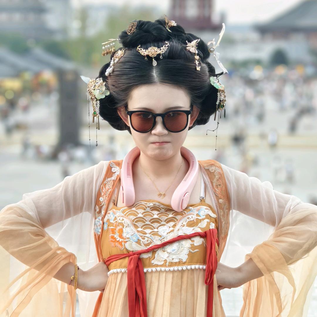 带瓶水！