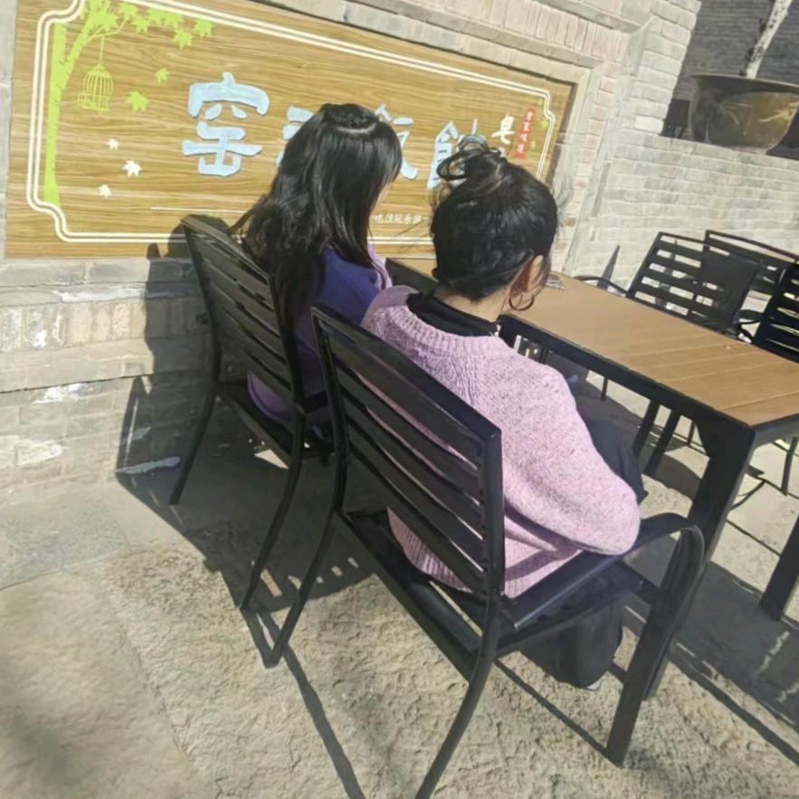 一个妈三个娃