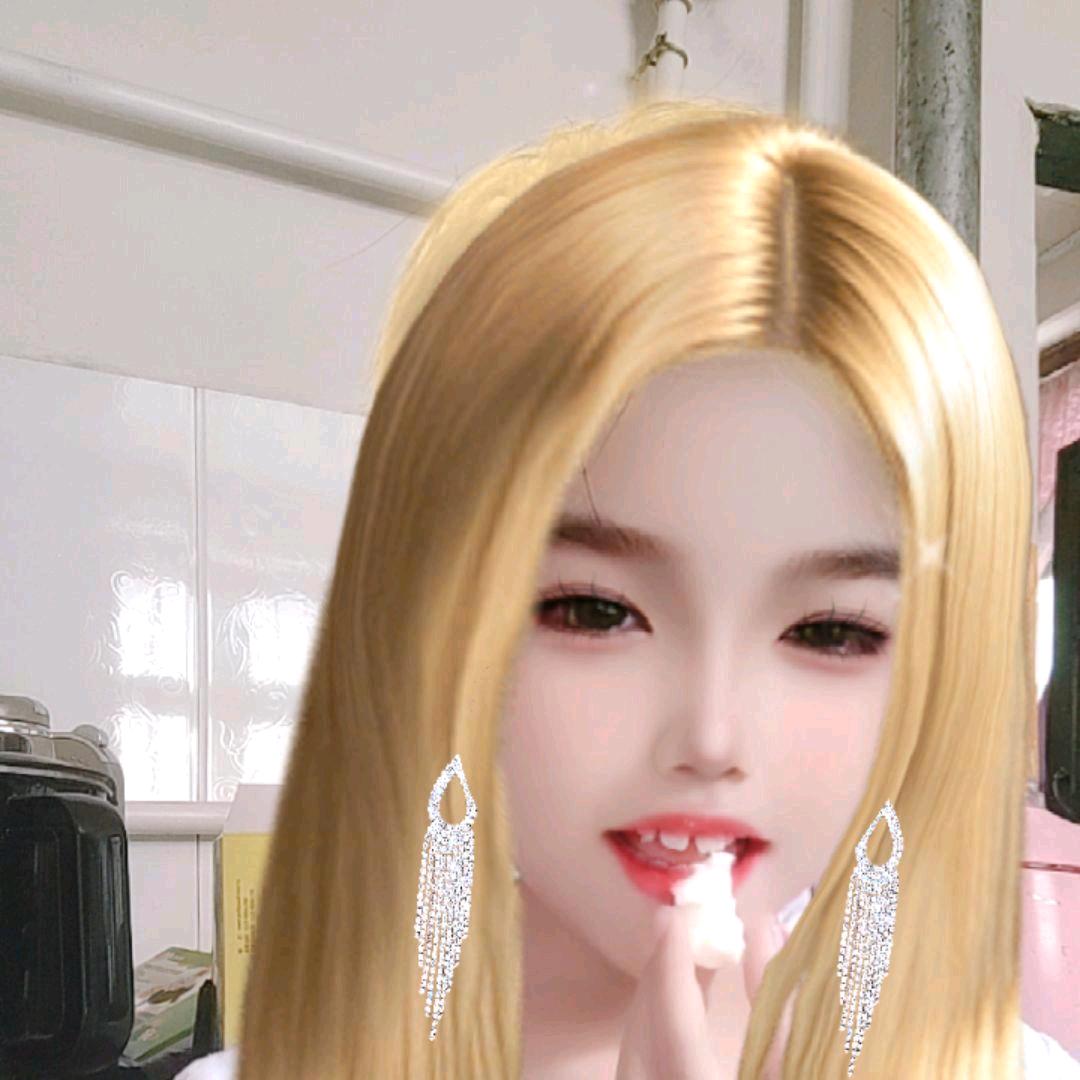 ┏ (^ω^)=☞