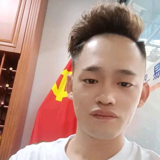 抱着嫦娥烤玉兔