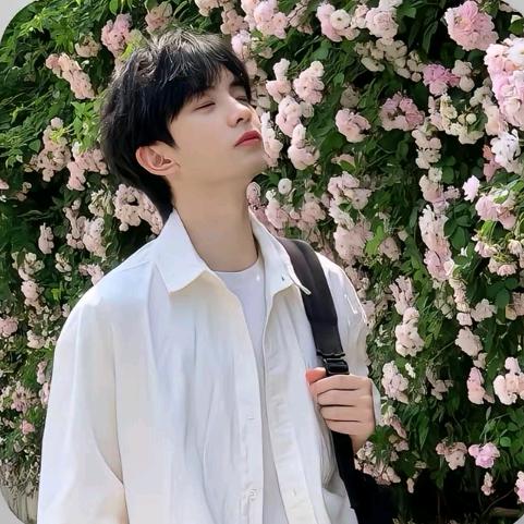 夂覞🦄(心有所属)🏠