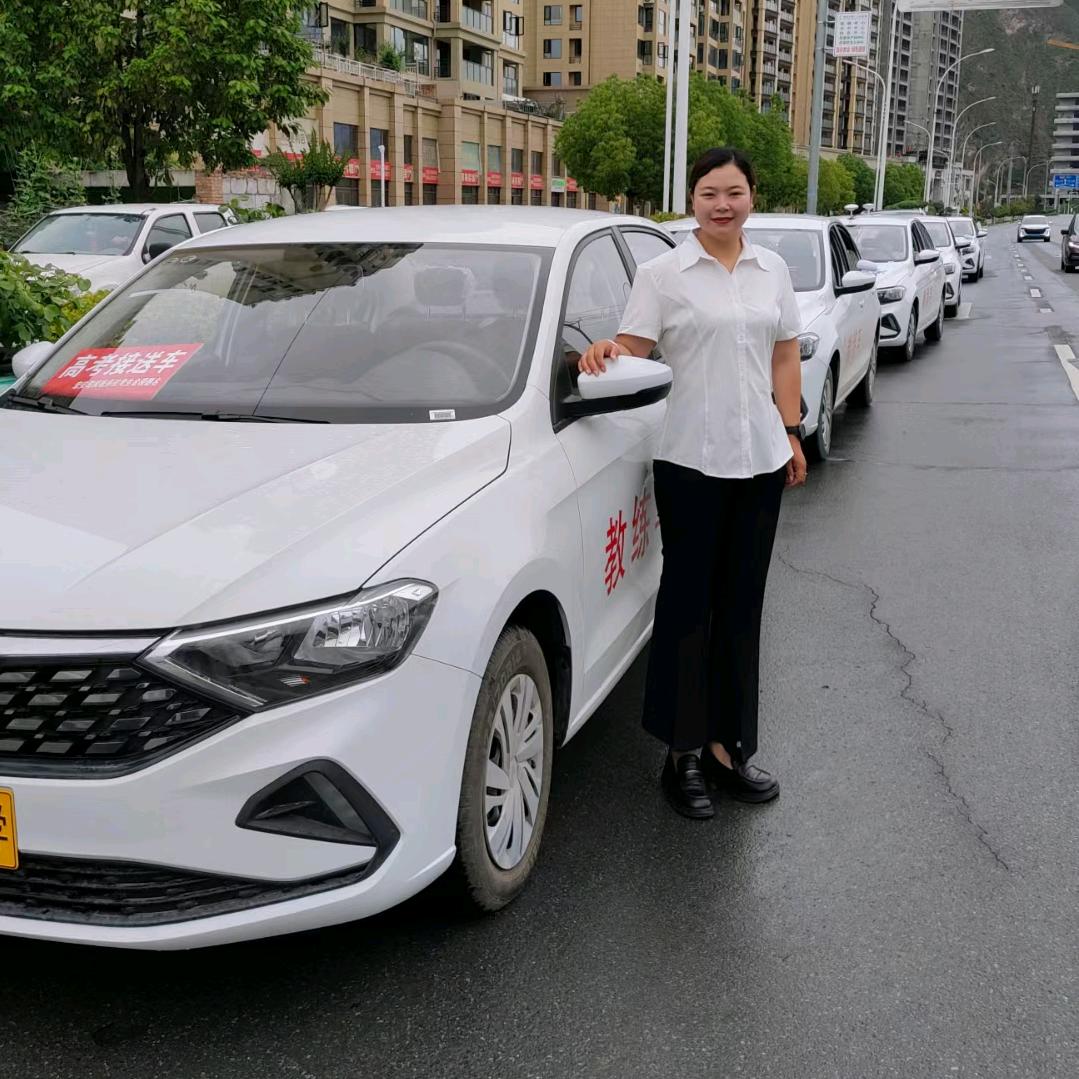 武都驾考招生--小胡教练