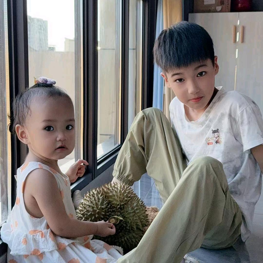 @泽晨和思语的爸爸呀！