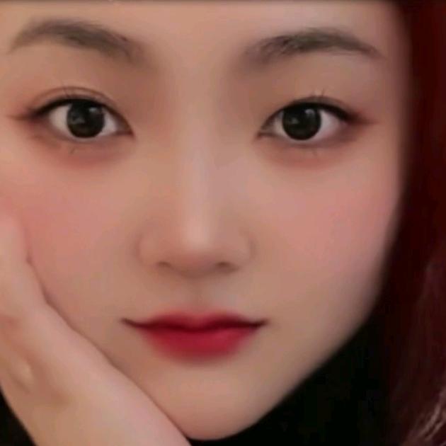 大脸妹