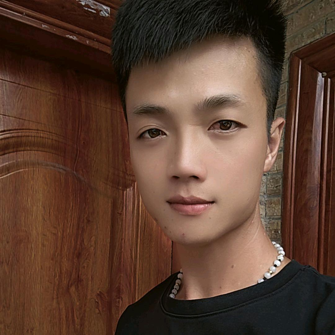 养鸽小阮（广西博白）