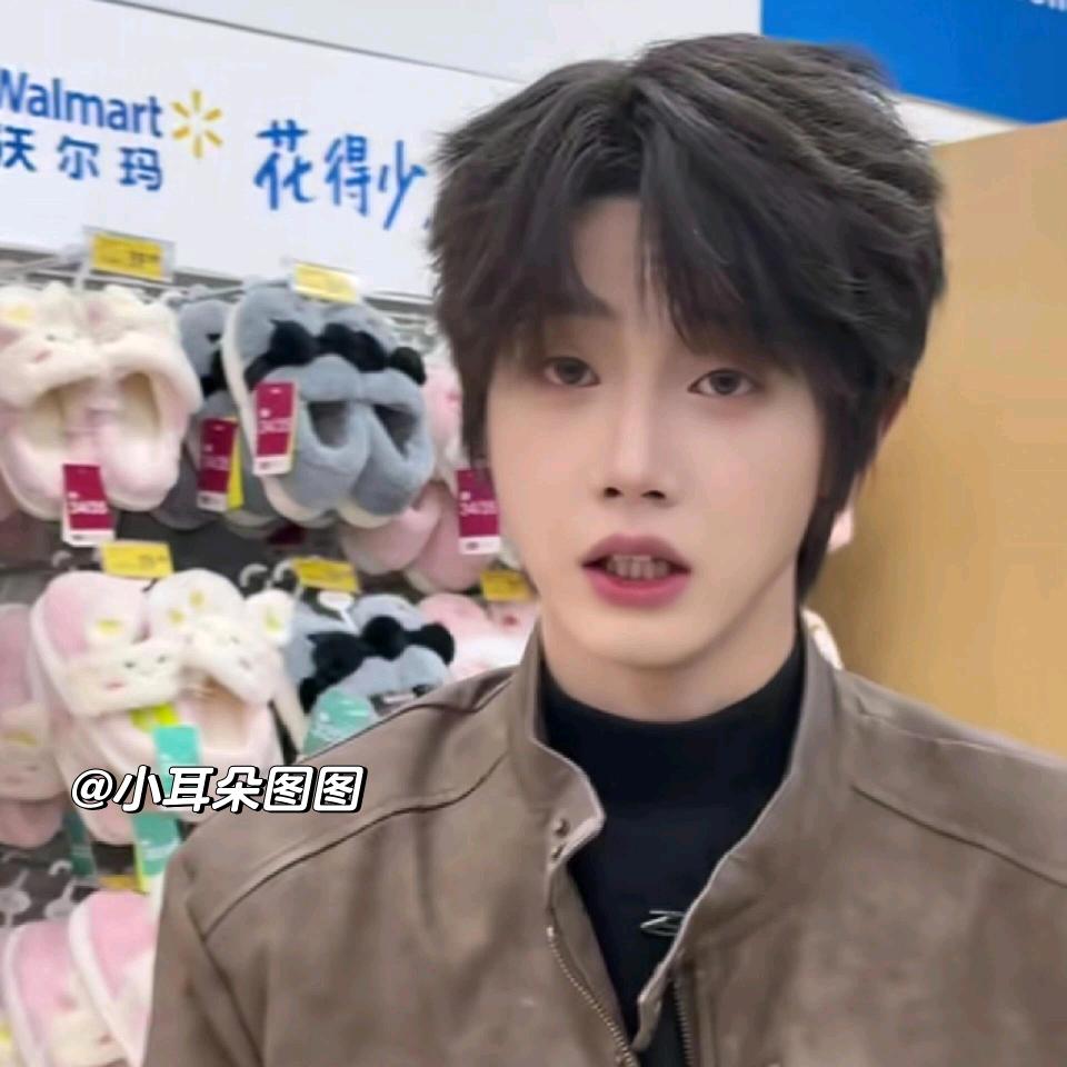 喜欢大唐不夜城上千小唐(爱小蛋黄)
