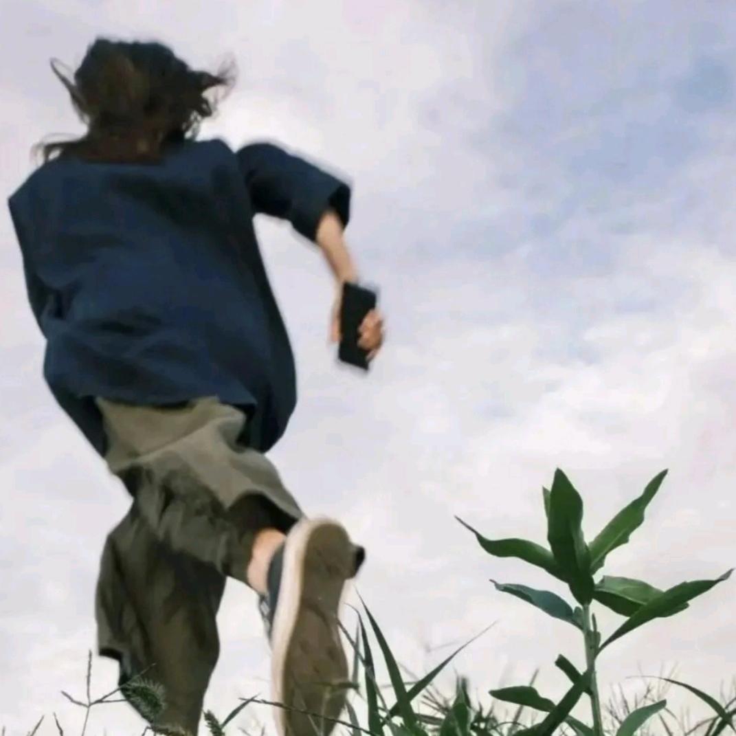 一只闲闲鱼