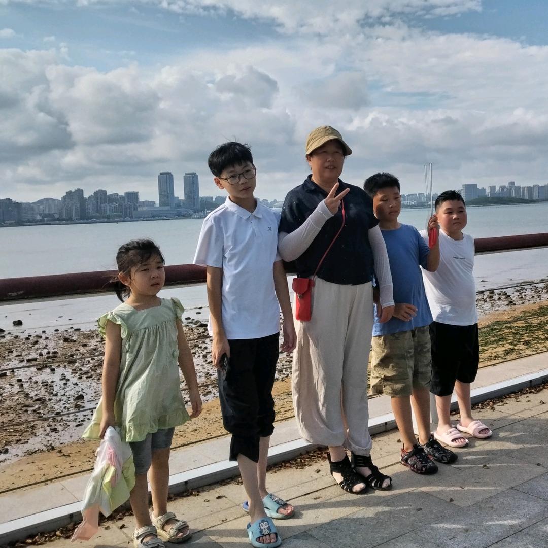 王素霞幸福之家