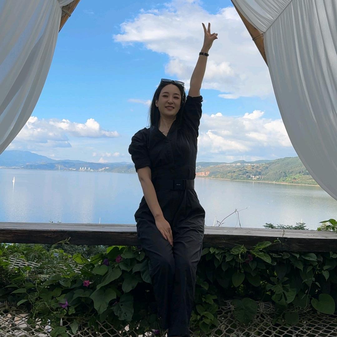 熹悦(ღ˘⌣˘ღ)