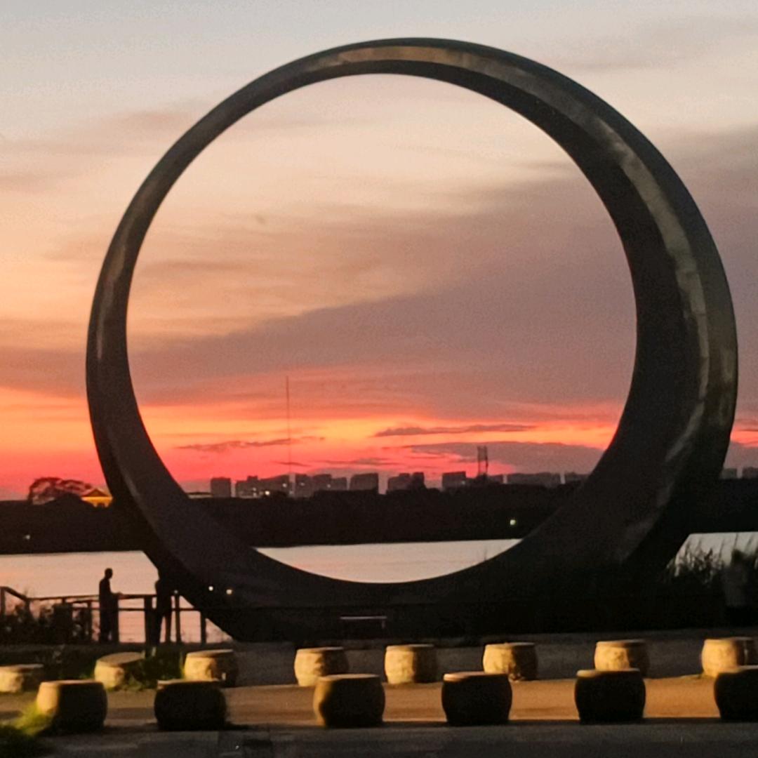 微笑💕钱行დ᭄