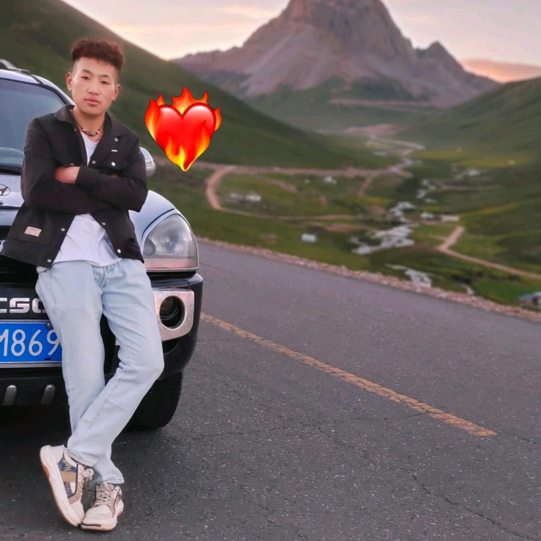 欧～ ཧྭོ.🖤