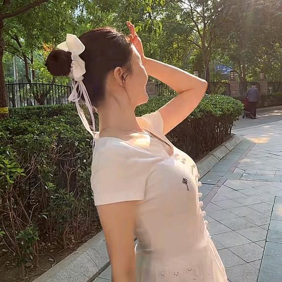 小璐很努力
