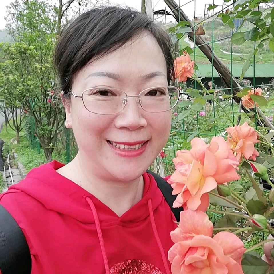 闪亮姐（早9：53首播）百货