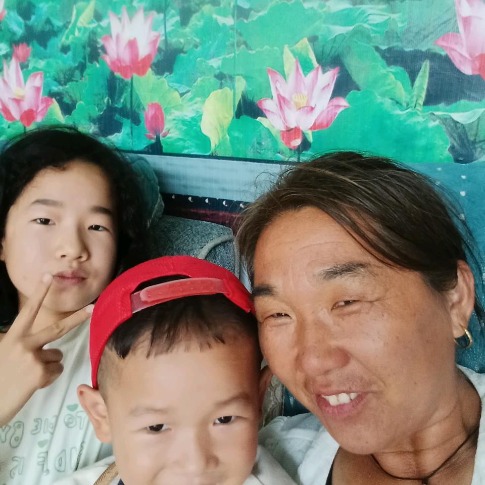 袜子仙人😈（孙女改的）