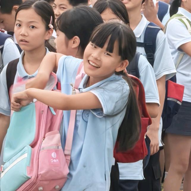 王一飞(ง •̀_•́)ง