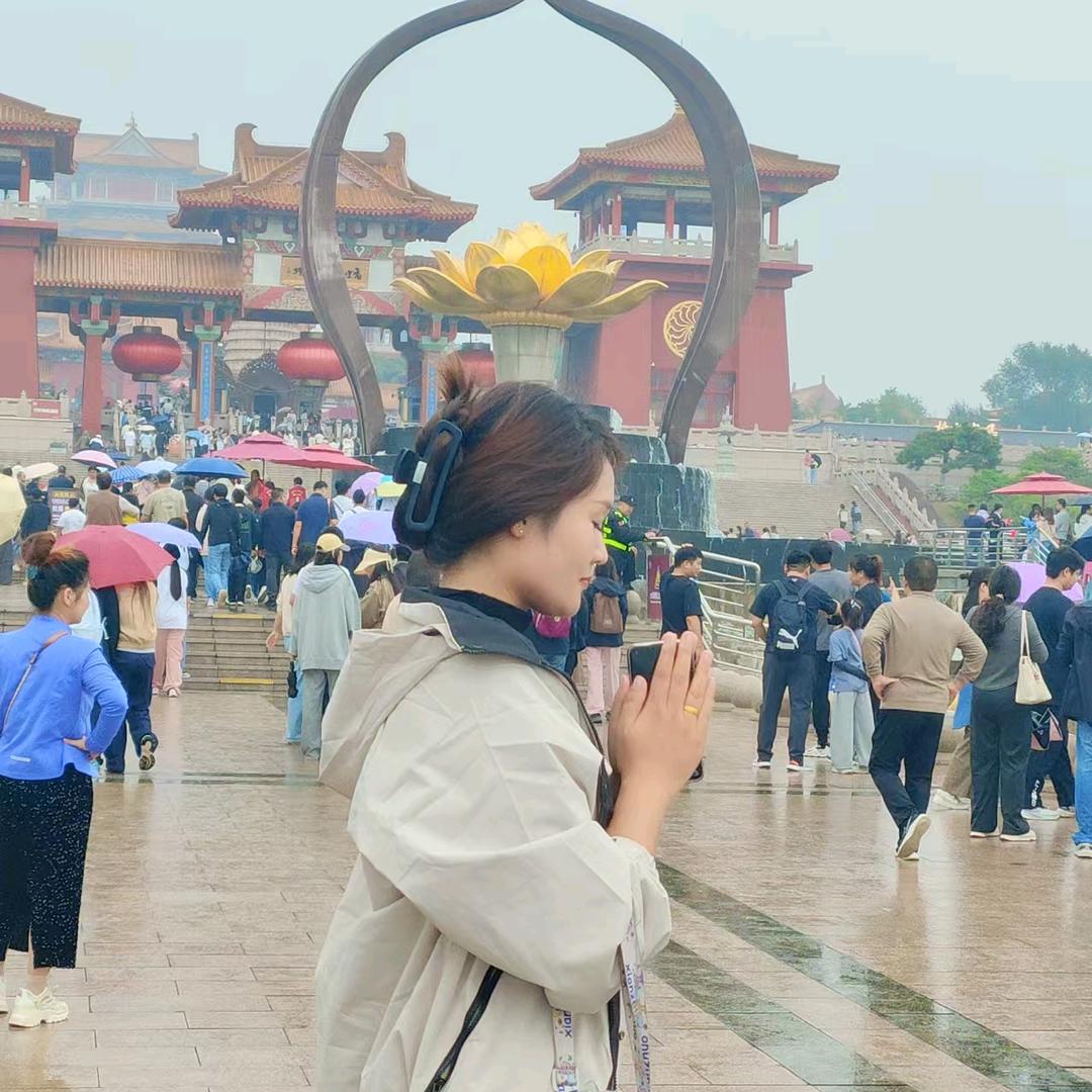 转身，你还在原地（白）