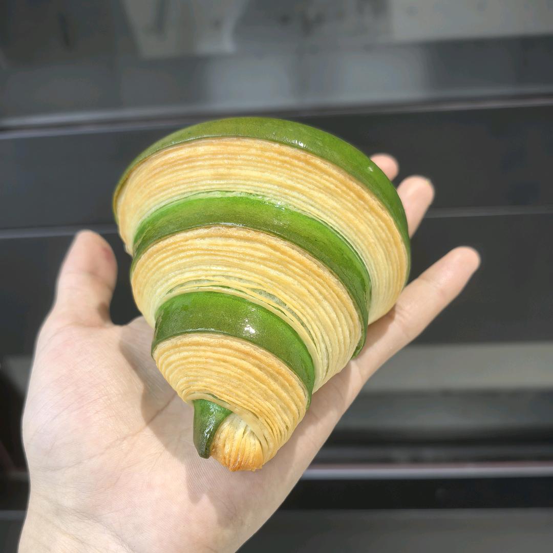 做面包老师的郭朝雨