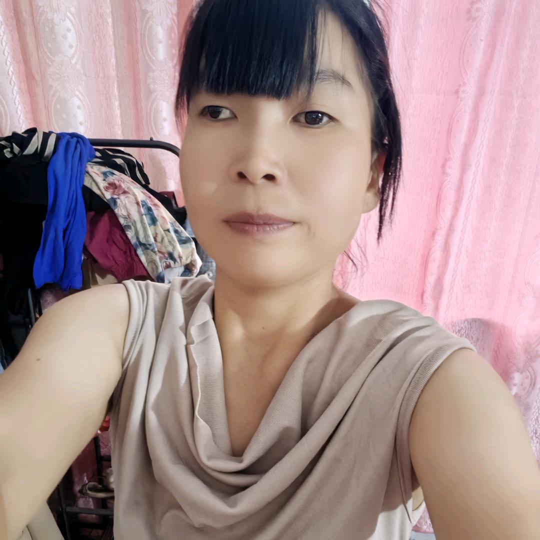 我抱着刺猬🦔说我爱你