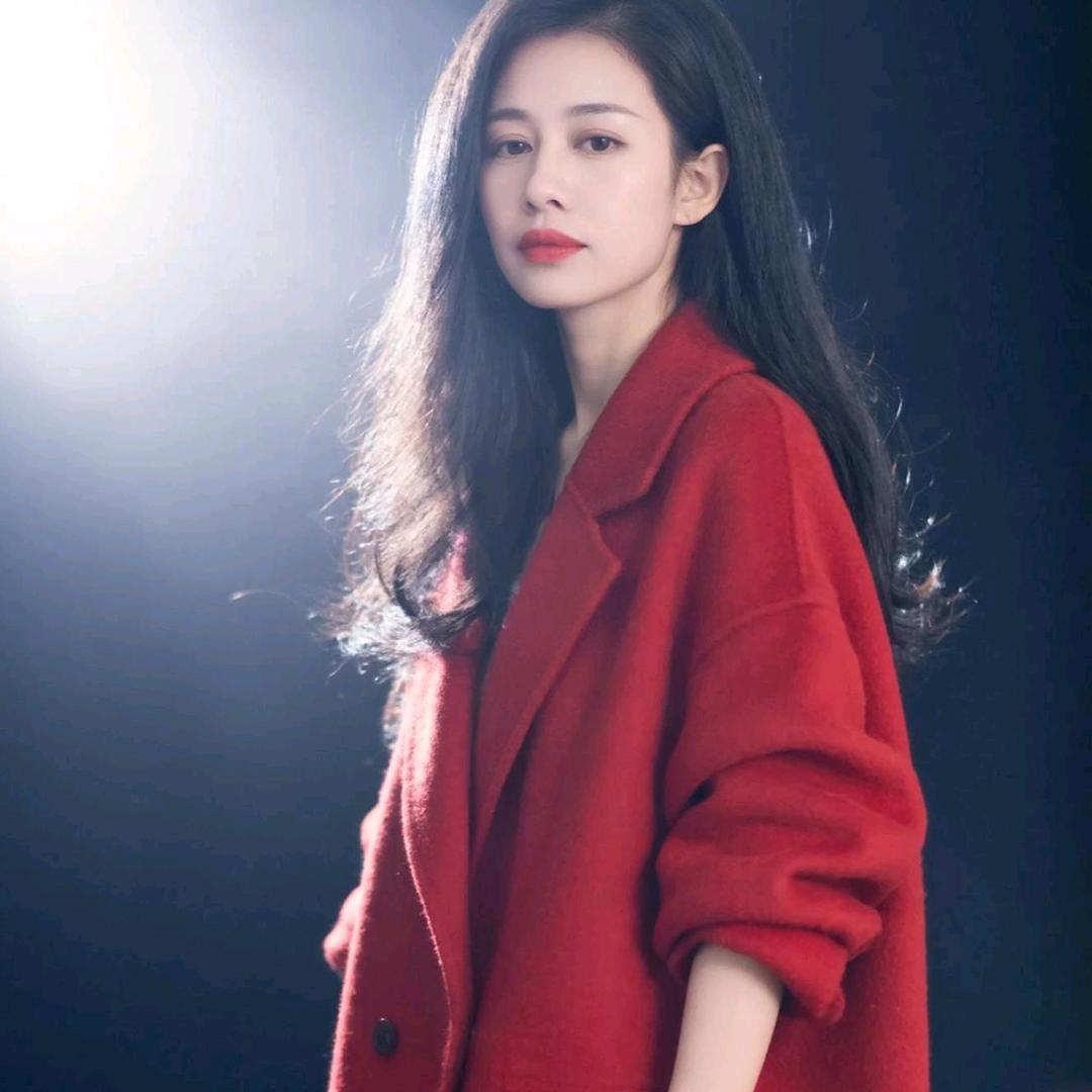 A.Unrav玲，吖紏