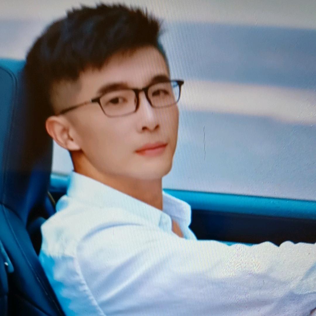 沉默🇨🇳🇨🇳