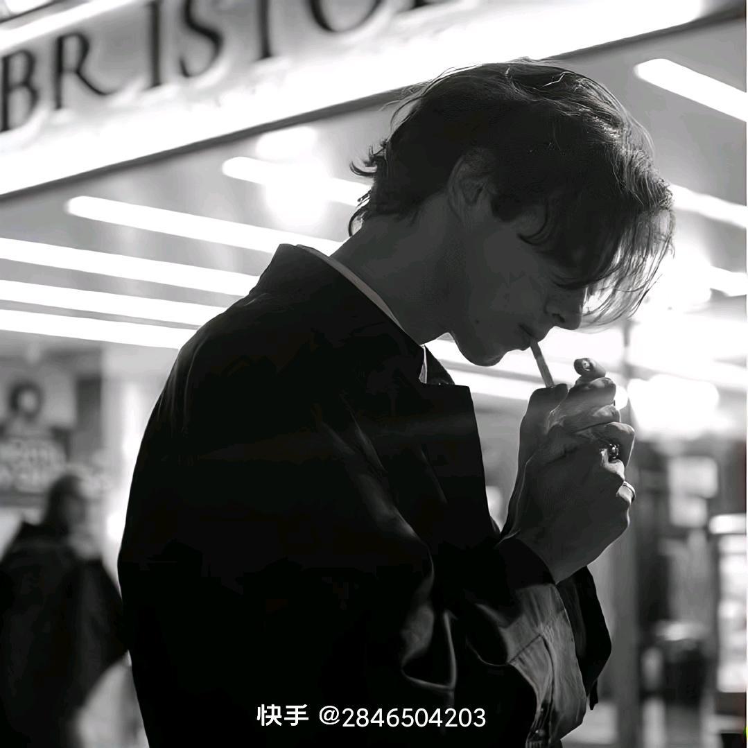 看似深情