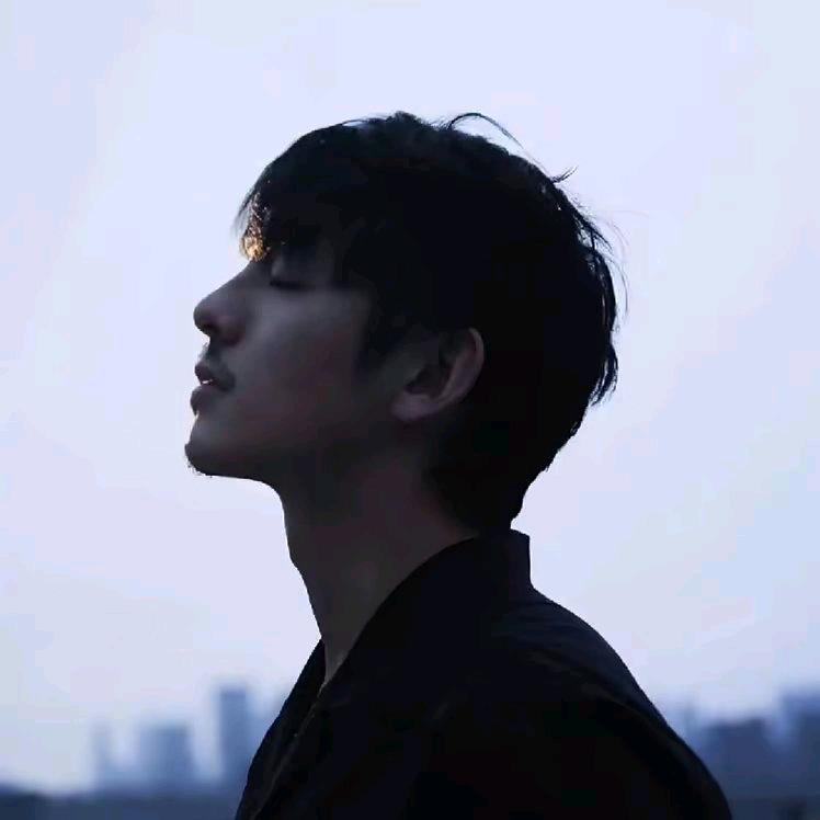 人生若只如初见.🕊