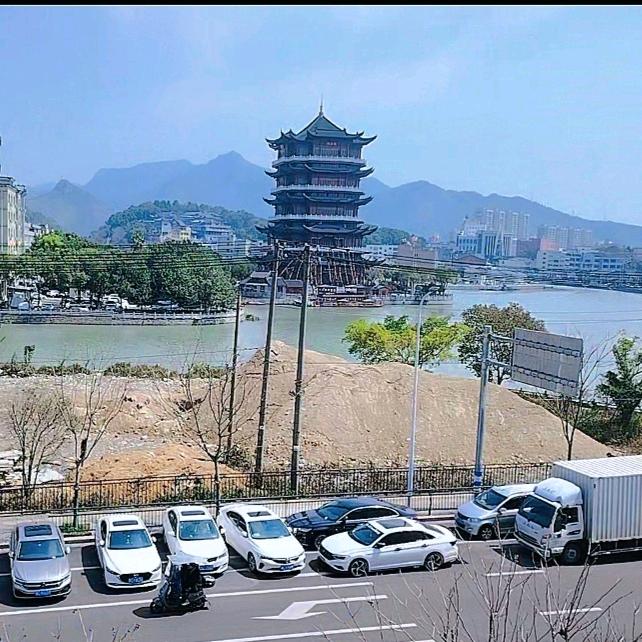 ☂️寂寞的流星♥️