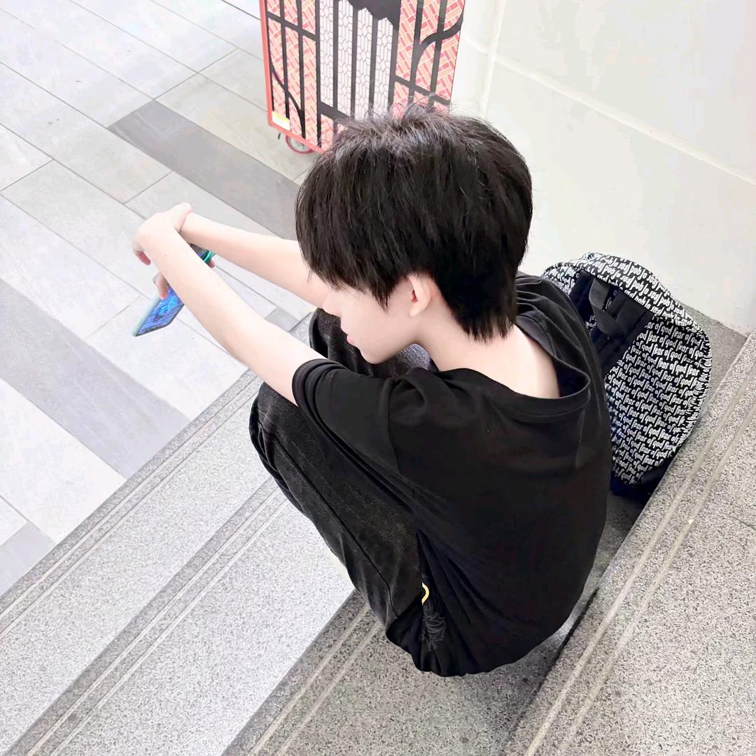 晴天转多☁️