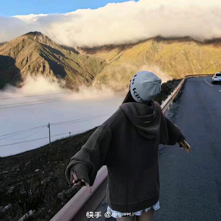 云层小卖铺.