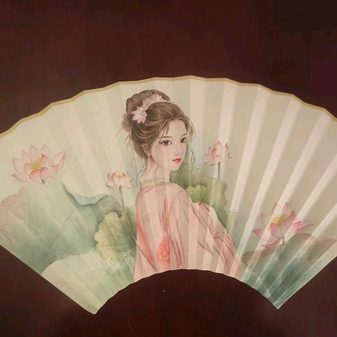 轻罗小扇